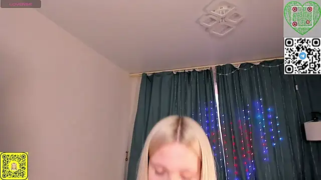 CherrylHolme live