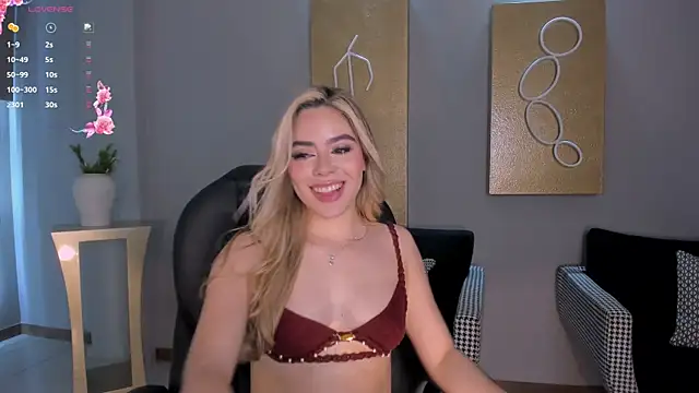 JuanitaClay live