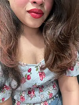 Yours_riya11 live