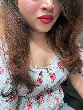 Yours_riya11 live