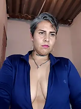 Yessi_rousse profile