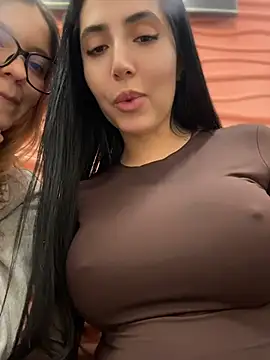_Nina_1 live