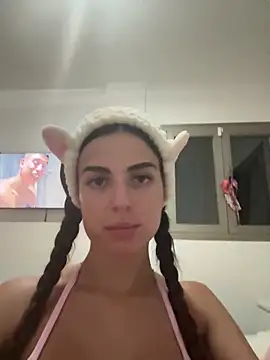 miaabelluccii live