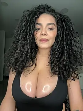 Curlyierr live