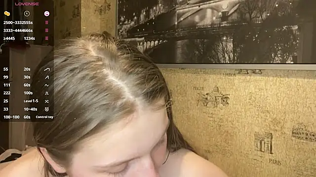LongChillGerl live
