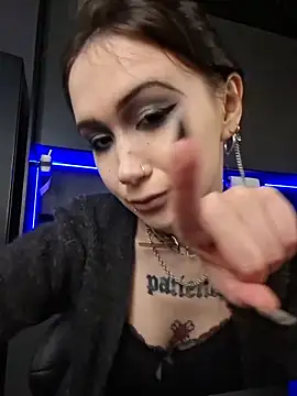 Heather_Ivy live