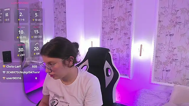 liiliie_petite live