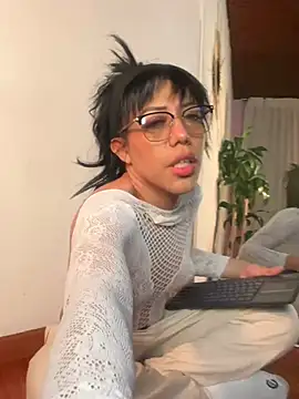 _zoe_bakerr live