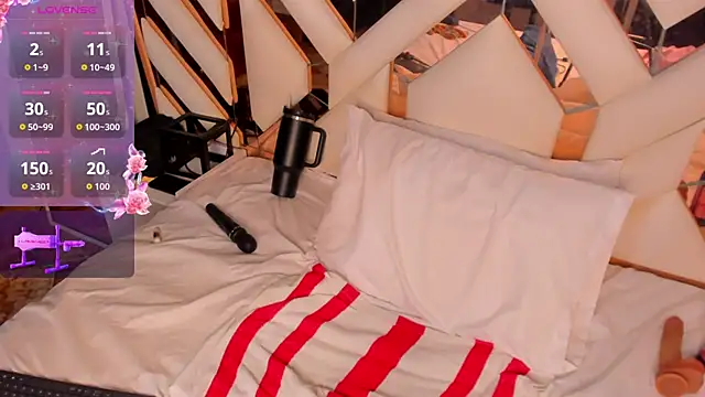 AshlieRoberts live