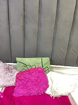 LonelyQueenxx25 live