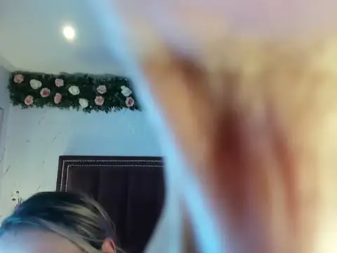 AlexiaJamesX live