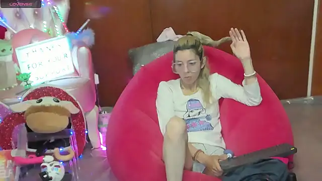 Skinygirl live