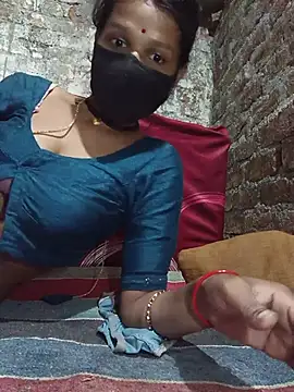 Hoty_girl_143 live