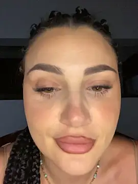 AylaSparkk live