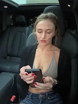 lunagirl13 live