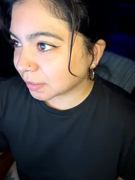 kimmiakiss22 live