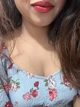 Yours_riya11 live
