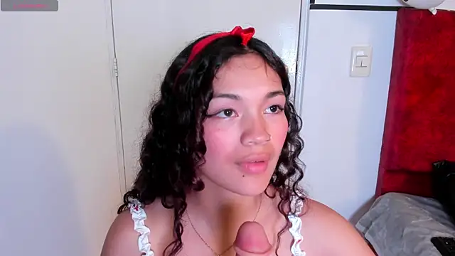 Camilla_Miller01 live