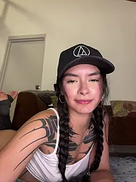 cristal_roberts live