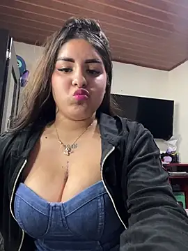 LunaGirl2026 live
