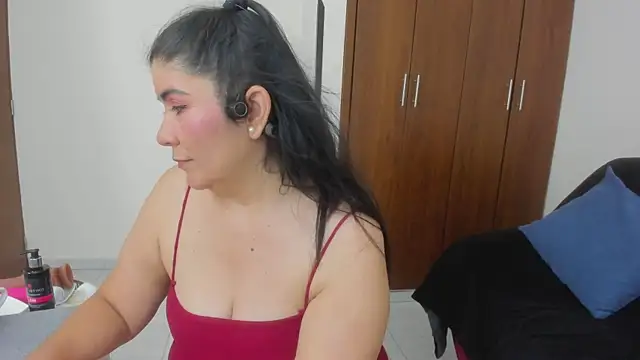 kiraGeiner live