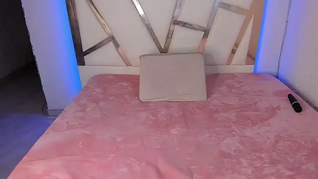 PaulinaBelushi live