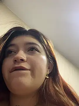 Karina_Leon live