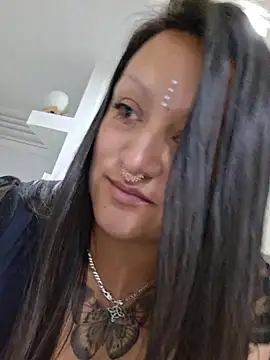 selenahotfire live
