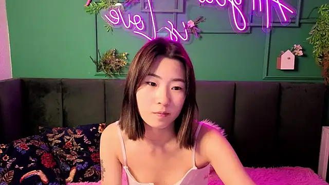 Runi_Asian live