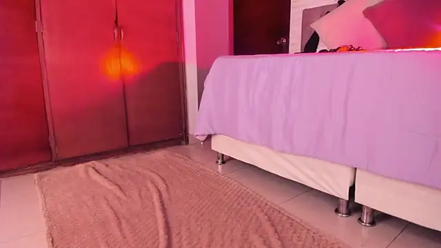 Kitty_Pam live