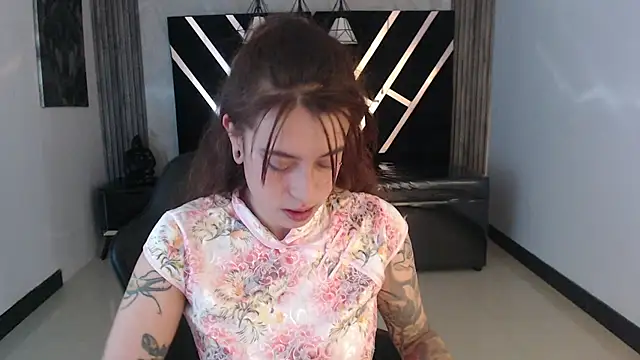 DamiaOshun_ch live