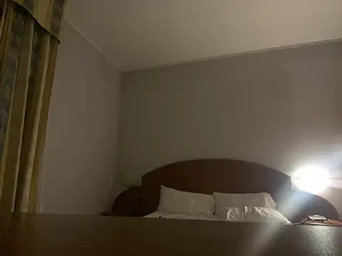 crisfootlicker live