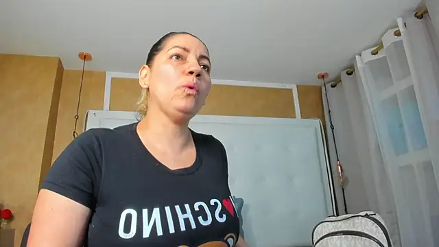 Heidy_milf live
