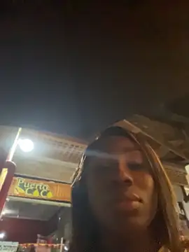 ZarahFerreira live