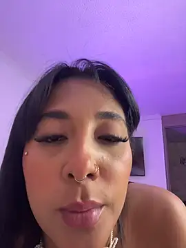 Aleja__foxx live