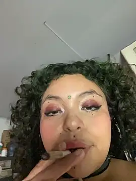 Capitaldoll420 live