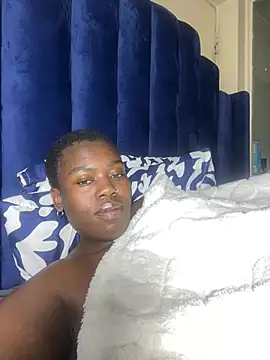 BigBootyBrie01 live