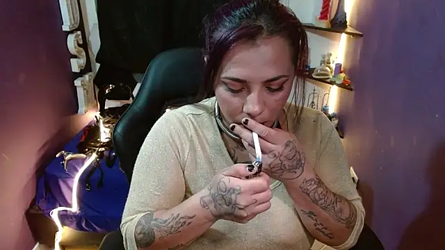 Alexa_Slavehot777 live