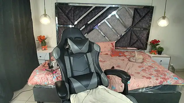 MysticMature live