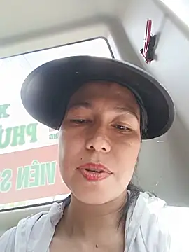 2HotAsain4u live