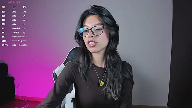 NanakoDollx live