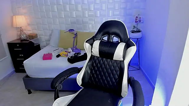 anny_rouse24 live