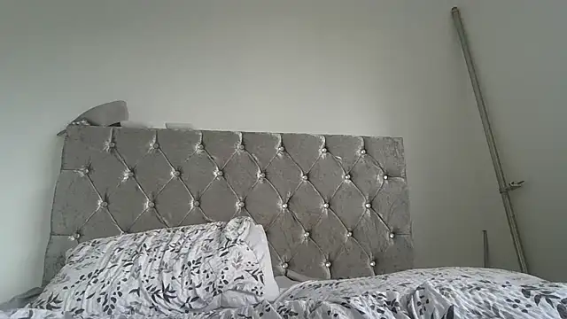FrankyEssex live