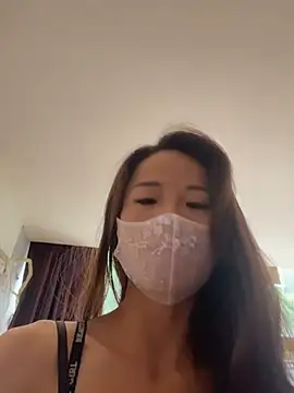 kiss_loo live