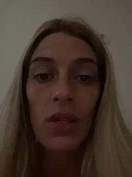 Bellalolahot live