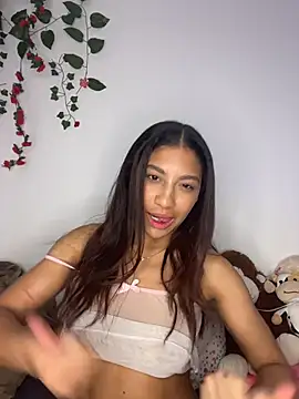 Daphnne_Curly profile