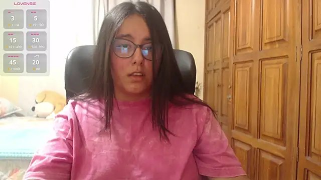 Venus_cat_ live