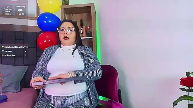 EllenaBoobs_ live