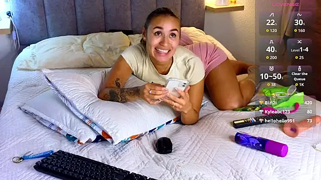Victoria_Hils live