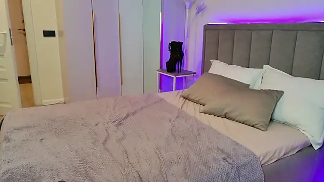 Trophy_x_W1fe live